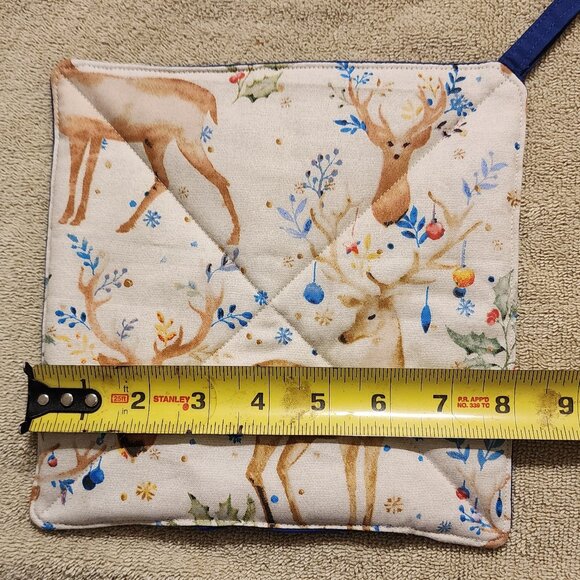 Pot holder or Hot Pad- reindeer with ornaments - Picture 3 of 3